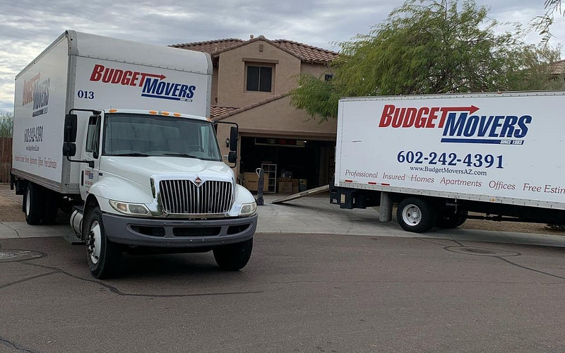 residential moving truck in phoenix
