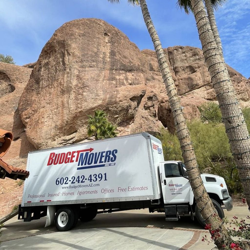 commercial moving truck in phoenix