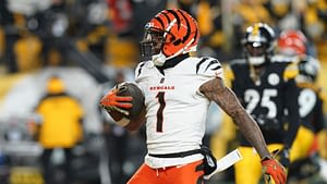 Bengals keep playoff hopes alive, while Steelers lose fourth straight