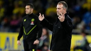 Flick warns Barça must 'improve a lot' despite win