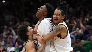 Queen's buzzer-beater lifts Maryland over CSU