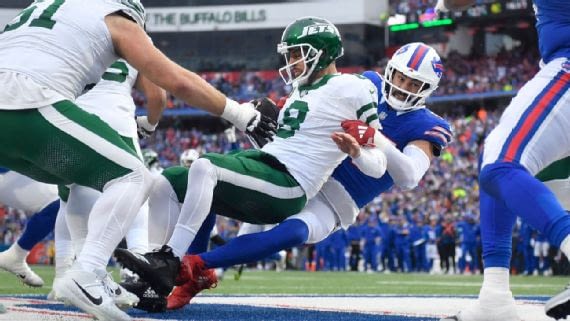 'Got away from us': Rodgers, Jets hit new lows