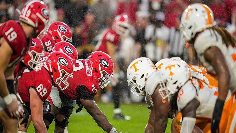 Georgia dominates Vols in top-10 SEC battle and cements playoff hopes
