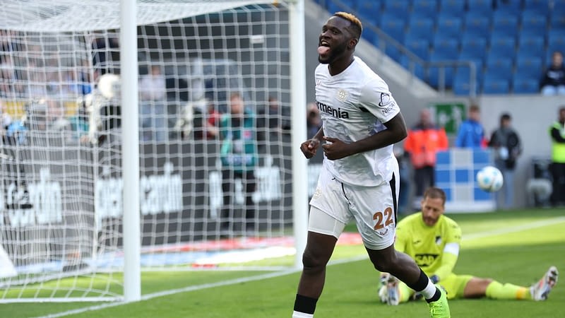 Manchester United's Striker Search: Boniface, Éderson, and More