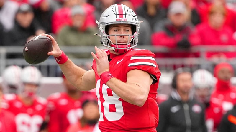 Will Howard leads Ohio State’s playoff surge