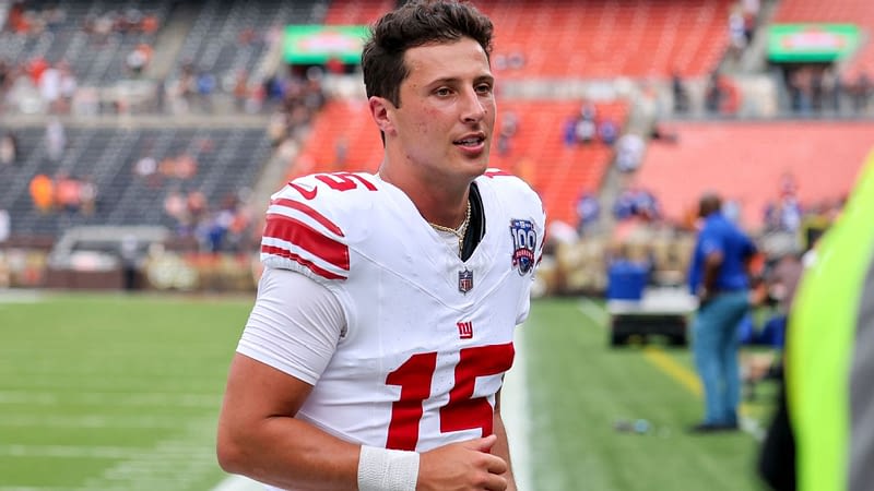 Giants' Thanksgiving QB Drama: DeVito's Injury Looms Large