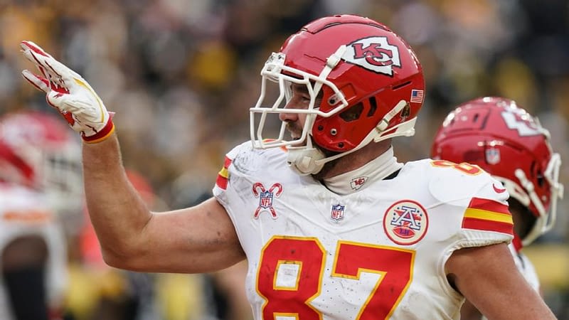 Chiefs capture AFC's top seed as Steelers lose third straight