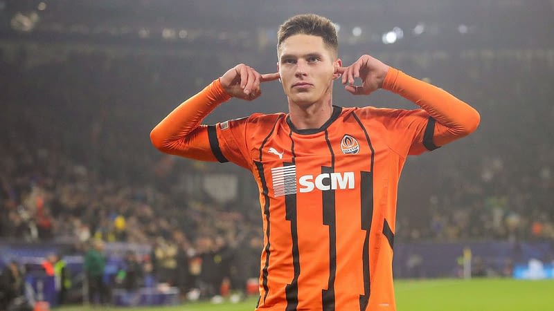 Transfer Rumors: Liverpool and Tottenham Target Sudakov Amid January Buzz