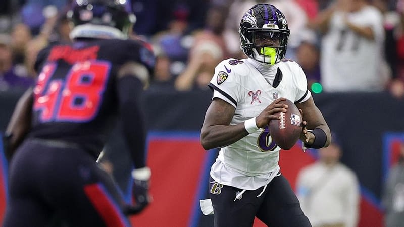 Ravens demolish Texans on Christmas behind Derrick Henry, Lamar Jackson