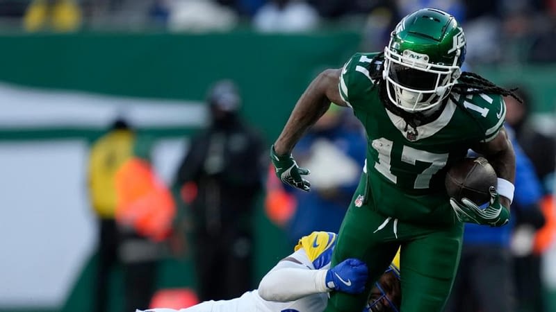 Week 17 inactives: Who's in and who's out?