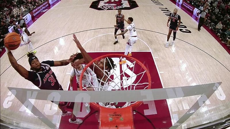 Auburn No. 1 in AP men's Top 25 after Vols lose