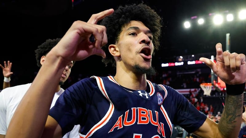 Auburn now unanimous No. 1, Duke moves to No. 2