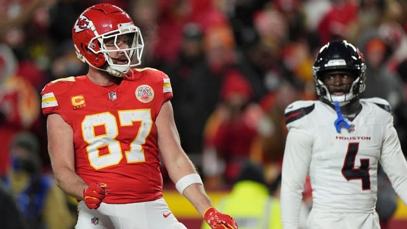 Chiefs knock off Texans, Mahomes now 7-0 in divisional round