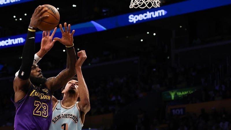 'Laughed at it every single time': LeBron jokes about viral post, talks Bronny on Kelces' podcast