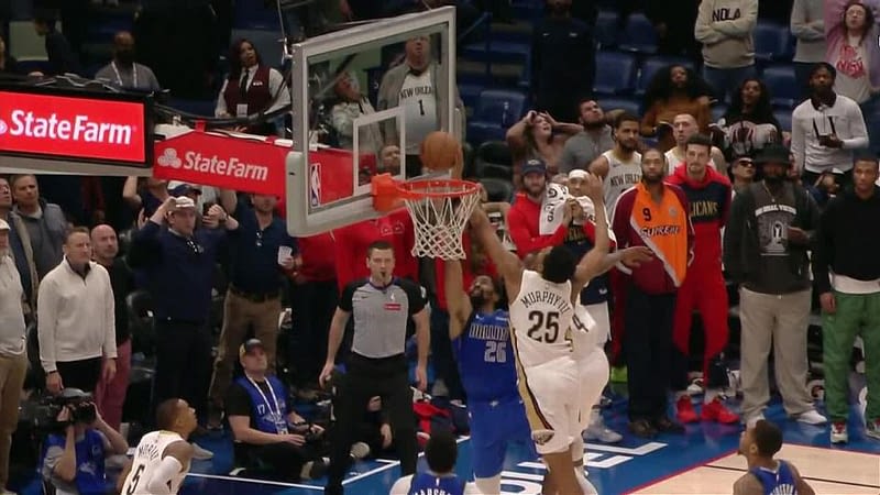 Mavs say non-call on apparent goaltend cost them
