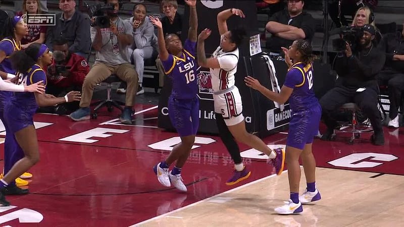 S. Carolina hands LSU first loss in top-5 clash