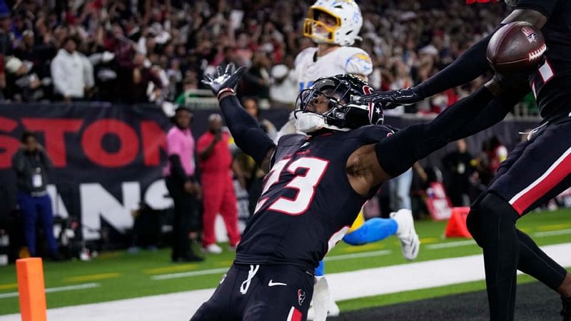 Texans ride defense to win over Chargers after slow start