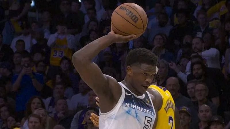Edwards faces suspension after 16th T, ejection