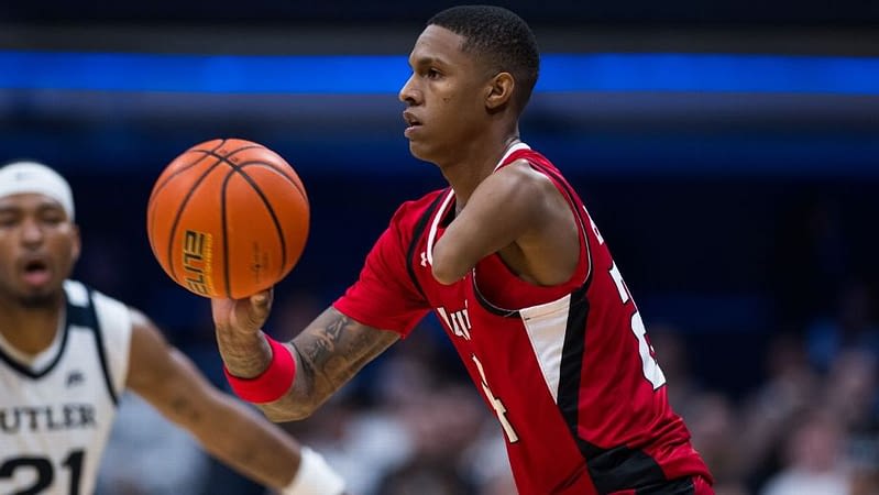 Hansel Enmanuel, a basketball player with one arm, inspires on and off the court