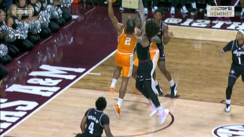 Lanier's season-high 30 leads Vols past A&M