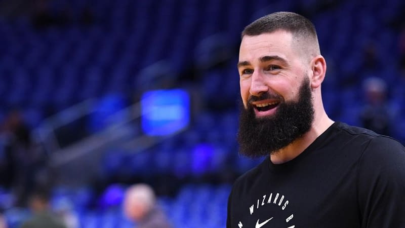 Sources: Kings to acquire Valanciunas from Wiz