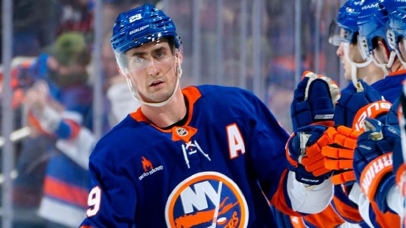 Avs land coveted center Nelson from Islanders