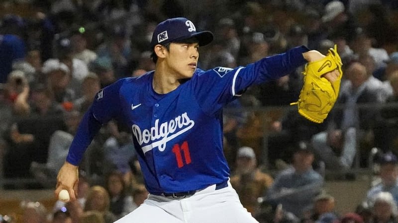 Dodgers' Sasaki strikes out five in spring debut