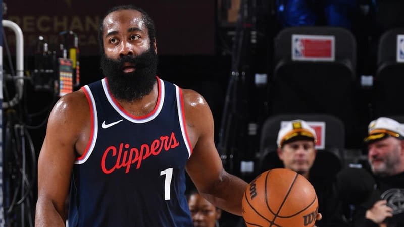 Harden dazzles in first 50-point game with Clips