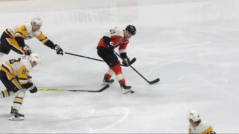 Leafs get Laughton to address center situation