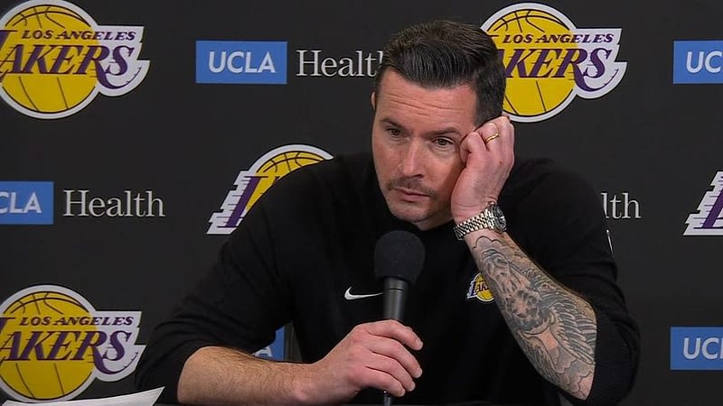 LeBron exits with groin injury as Lakers falter