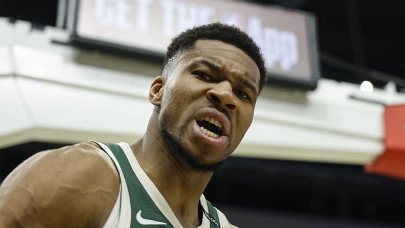Bucks catch fire, shoot highest FG% this century