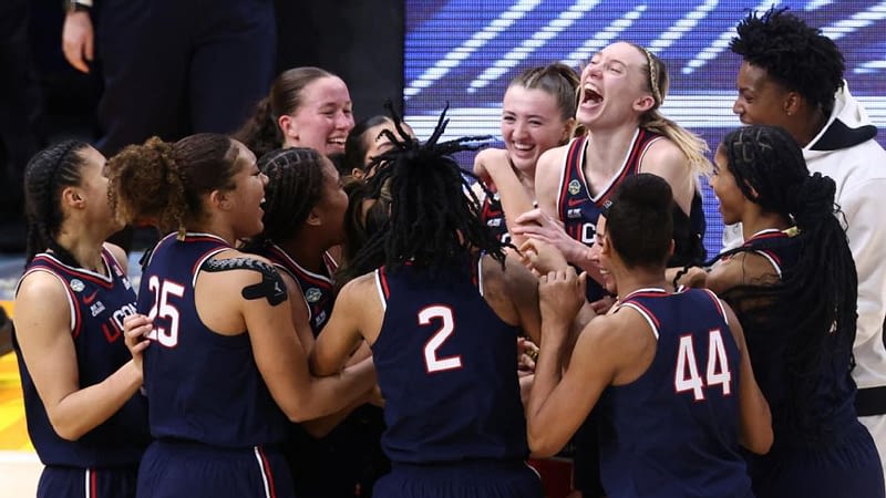 Efficient scorer, versatile defender: How Paige Bueckers' game will translate to the WNBA