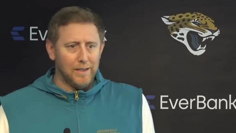 Lawrence on 'pitch count'; Jags optimistic on QB
