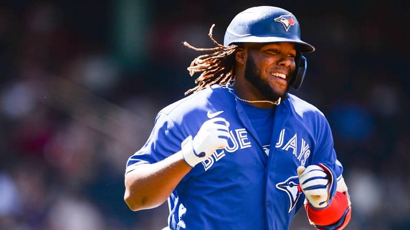 Sources: Vlad, Jays agree on 14-year, $500M deal