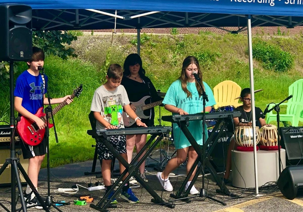 10 https://ml58lemqnh9a.i.optimole.com/cb:70UR.6c0d/w:1200/h:840/q:90/f:best/https://therealschoolofmusic.com/wp-content/uploads/2022/04/10.jpg