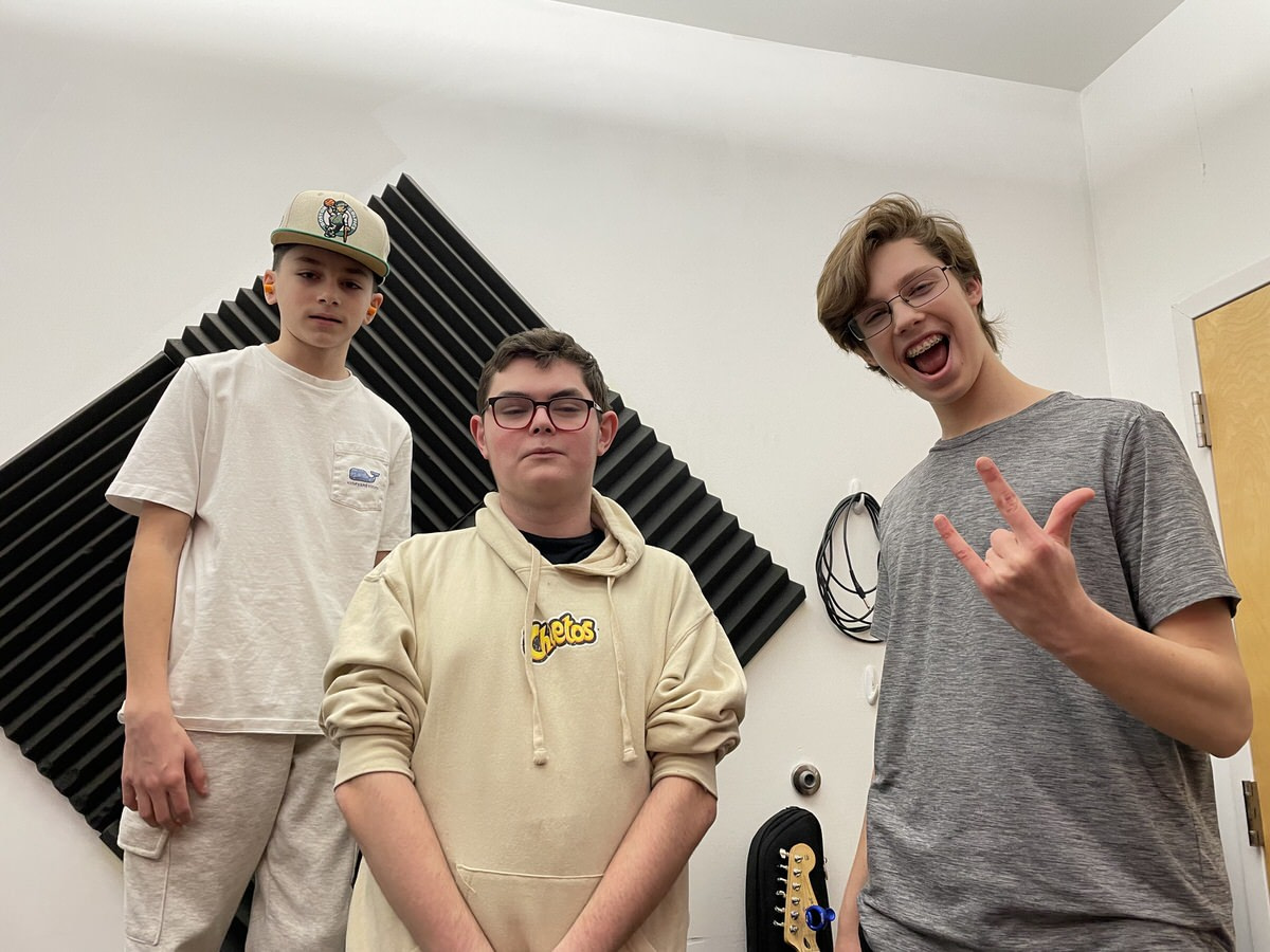 INTRUSIVE THOUGHT INTRUSIVE THOUGHT