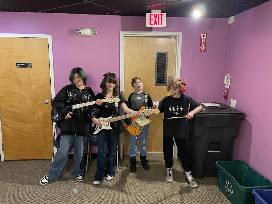 THE ABSENTEES THE ABSENTEES