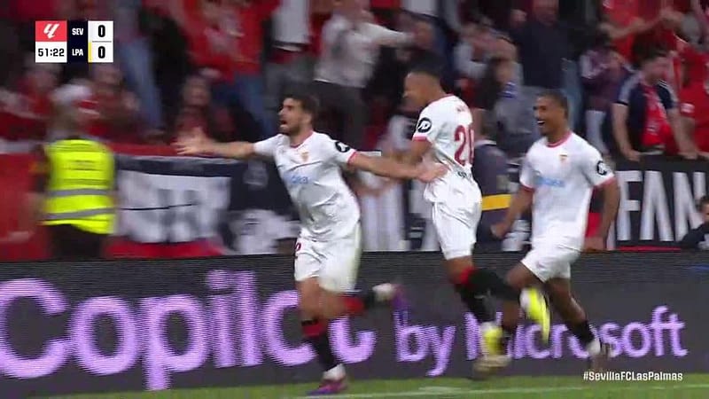 Ex-Marshall star helps Sevilla in relegation battle