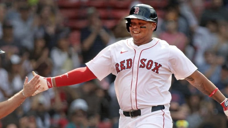 Devers upset, tells Red Sox he won't move to 1B