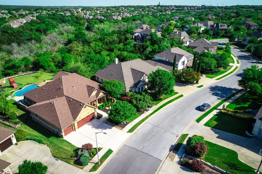 Factors to consider when choosing a neighborhood.