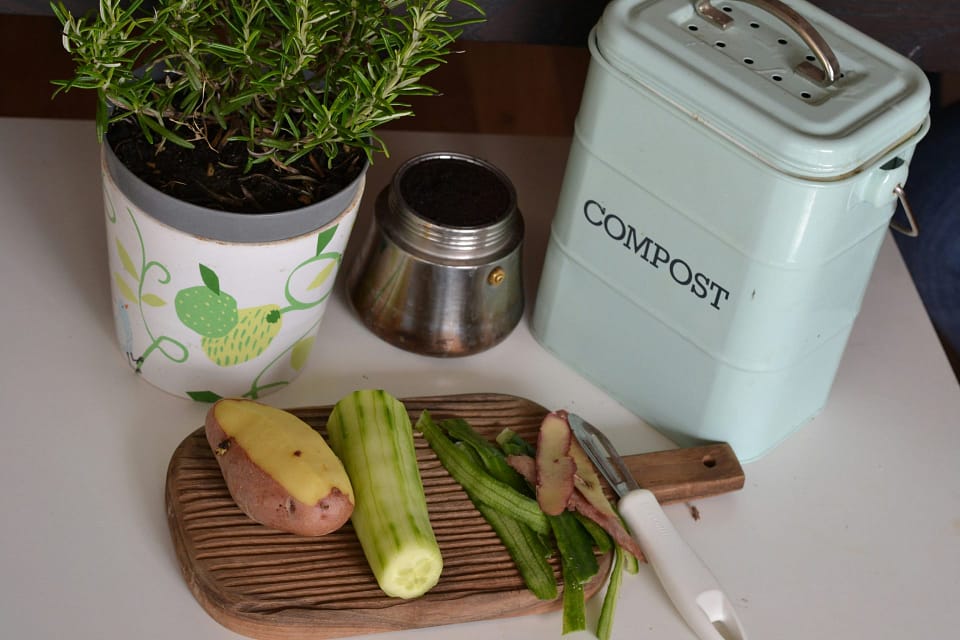 Zero-Waste Home Hacks Reducing Household Waste