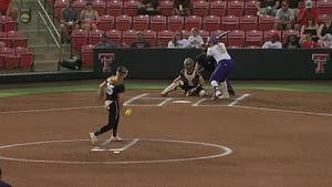 How Alexis DeBoer has made a name for herself at Washington softball