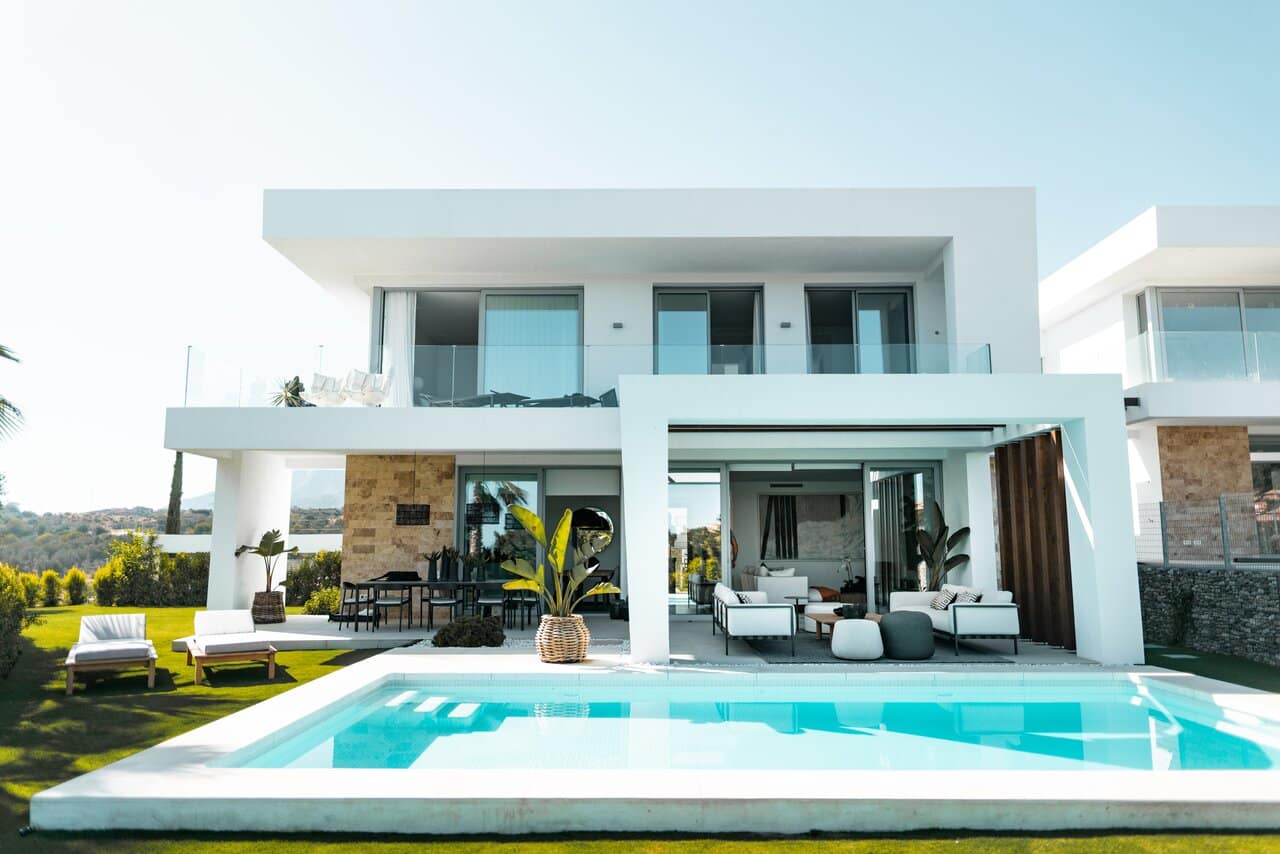 Exclusive High-End Properties
