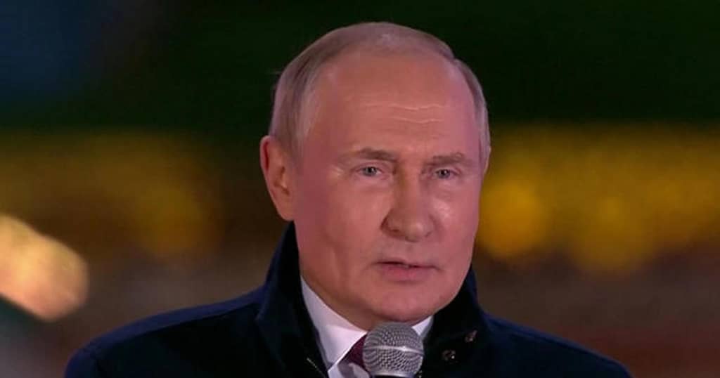 Putin celebrates annexation of Ukrainian territory as Russian forces retreat from frontline
