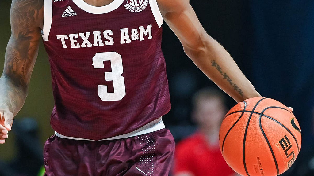 Texas A&M basketball game delayed after Aggies forget uniforms at hotel