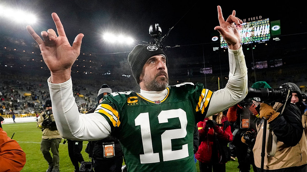 Aaron Rodgers blasts ‘woke culture,’ says stance on COVID made him a ‘villain’