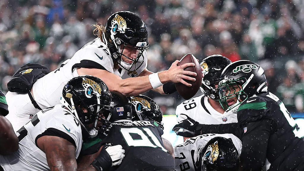 Jaguars’ Trevor Lawrence putting bizarre streak on the line against Chargers in playoffs