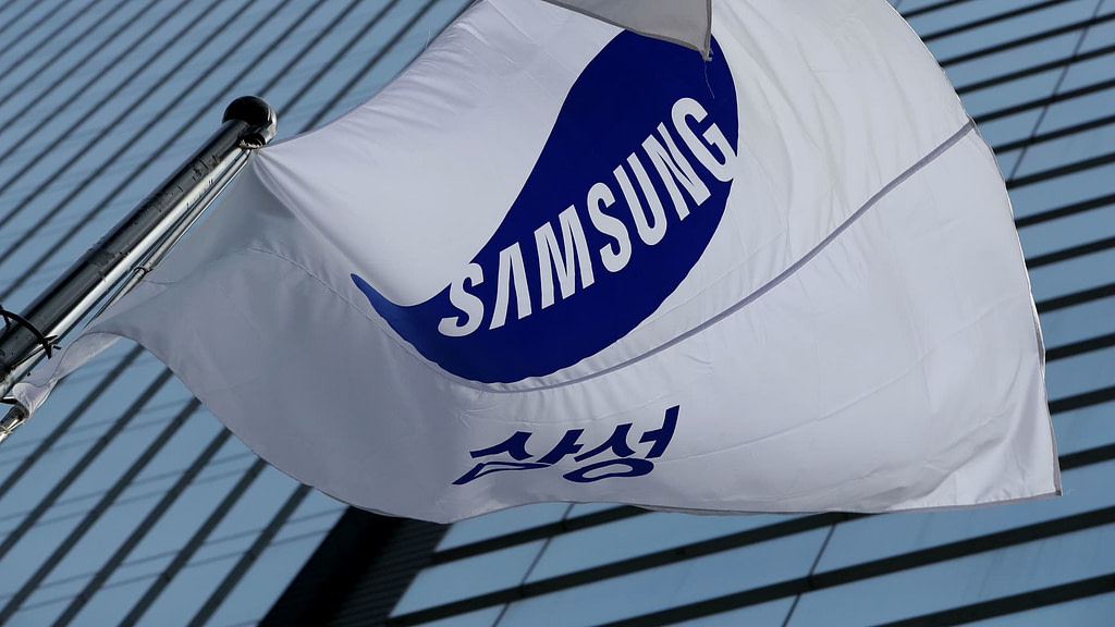 Samsung bans use of AI like ChatGPT for employees after misuse of the chatbot - Credit: CNBC