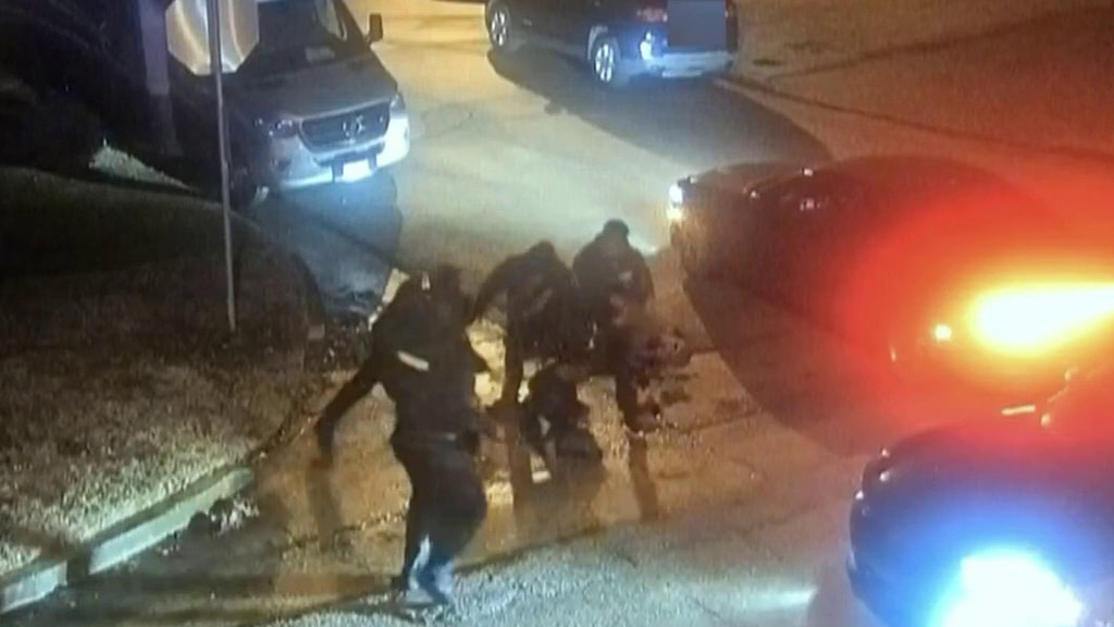 Pole video appears to show Tyre Nichols being beaten by multiple Memphis officers