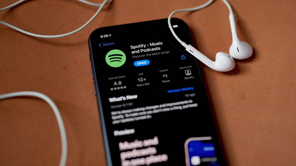 Streaming Services Urged To Clamp Down On AI Generated Music - Credit: Financial Times